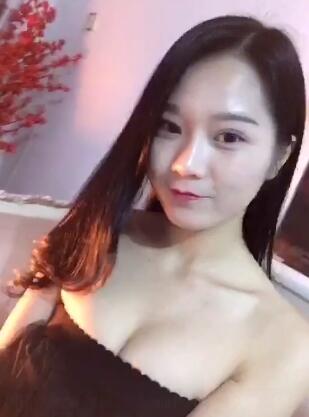 解初中女孩挂脖内衣 小背心怎么穿视频教程(8)(点击浏览下一张趣图)
