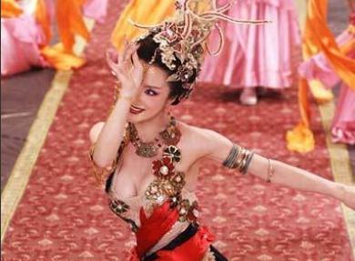 苏妲己的胸图片 大胸苏妲己图片 张馨予苏妲己的图片(5)(点击浏览下一张趣图)