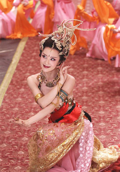 苏妲己的胸图片 大胸苏妲己图片 张馨予苏妲己的图片(8)(点击浏览下一张趣图)