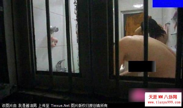 望远镜偷窥对面楼图片：天文望远镜看洗澡 听房真实经历(3)(点击浏览下一张趣图)