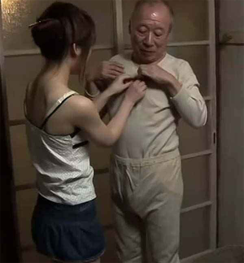 男女楼道梅开二度视频 日本活宫春图片大全 男女欲情猛抽动态图(4)(点击浏览下一张趣图)