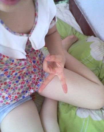 00后早恋吧福利图 初中早恋恶心图片 零零后早熟逆天图片(点击浏览下一张趣图)
