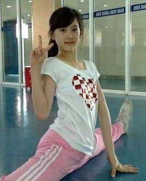 美女柔术一字马透明 柔术露缝 美女柔术视频不刮毛内涵图(7)(点击浏览下一张趣图)