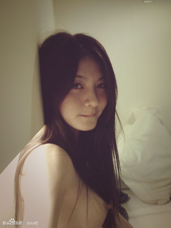 吴亚馨公开入浴照片 金巧巧舔功一流：李宗瑞迷案女主角名单(点击浏览下一张趣图)