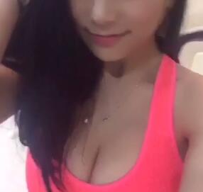 男朋友几人一起上我gif：三p现在很流行吗 一男二女玩三p姿势爱爱爱动态图(7)(点击浏览下一张趣图)
