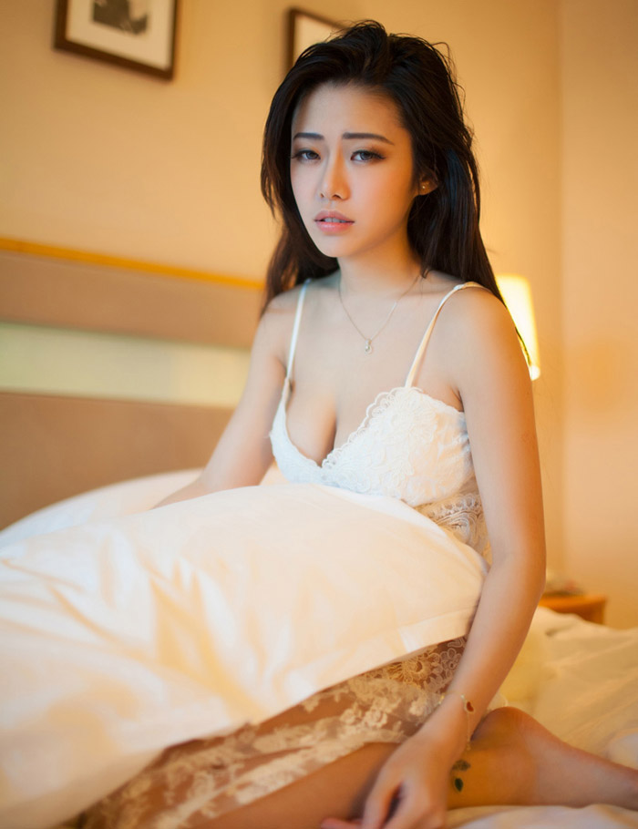 穆桂英被辽军侮辱 法海当着许仙的面 贾政操黛玉(4)(点击浏览下一张趣图)