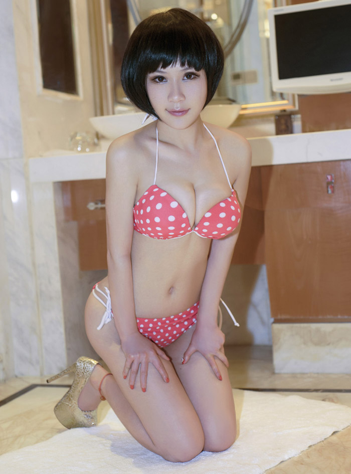 畸情狗狗全集目录 女儿丹丹和妻子 听话的女儿小丹(5)(点击浏览下一张趣图)