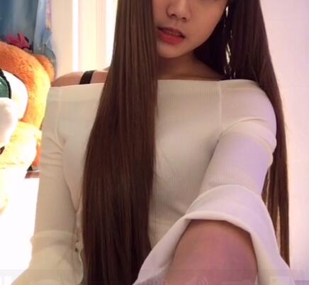 女人奶奶图无遮挡动态图：美女视频奶奶长什么样(5)(点击浏览下一张趣图)