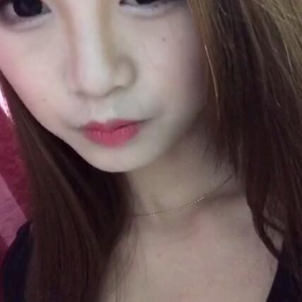 美女奶奶喂小动物 美女奶奶完整图片(7)(点击浏览下一张趣图)