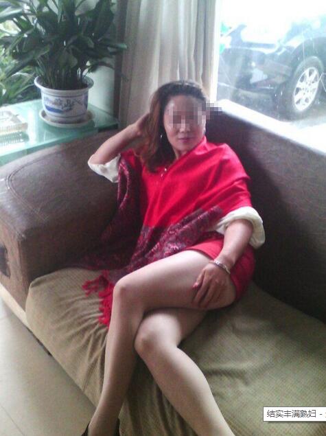 丰满精赤大腿合肥论坛内涵图 粗壮大腿妇女(3)(点击浏览下一张趣图)