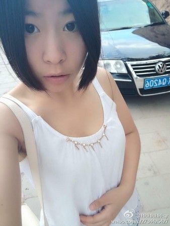 把抓拍进行到底图 女生腋毛浓密图片(5)(点击浏览下一张趣图)