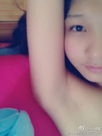 把抓拍进行到底图 女生腋毛浓密图片(6)(点击浏览下一张趣图)