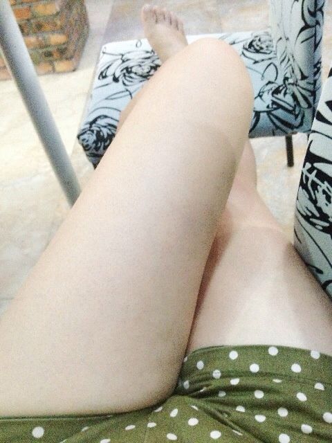 美女大腿根部秘密图 白大腿根部图片(点击浏览下一张趣图)
