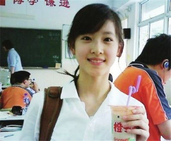 奶茶妹妹走红照片 奶茶妹妹简历(点击浏览下一张趣图)