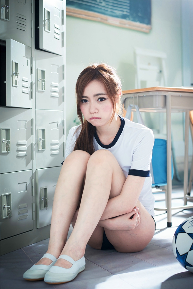 爸爸小雪要做你的女人 乖女儿林小喜第2部 爸爸干得我好累(点击浏览下一张趣图)