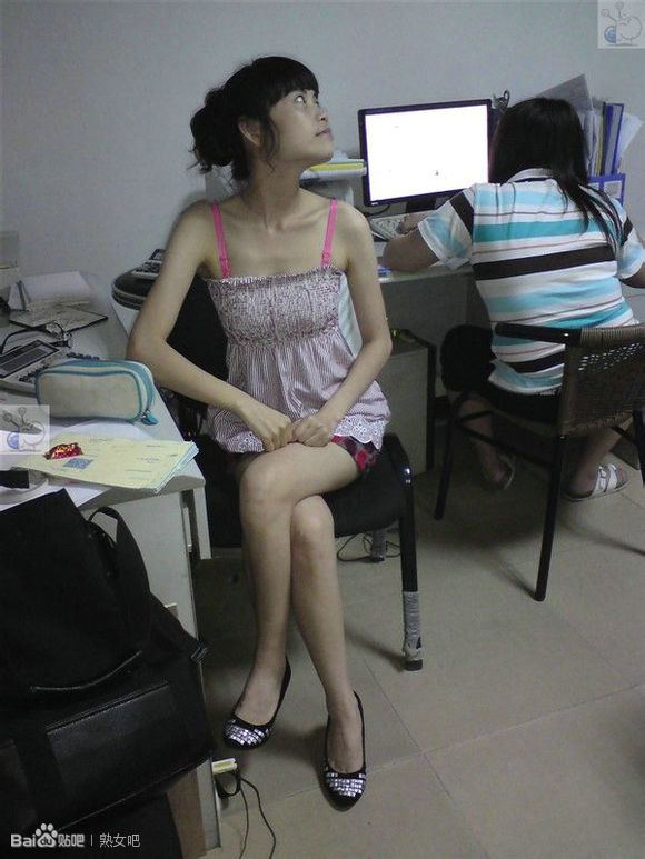 小蜗牛公司职员图片 丝语系列全集25部(6)(点击浏览下一张趣图)