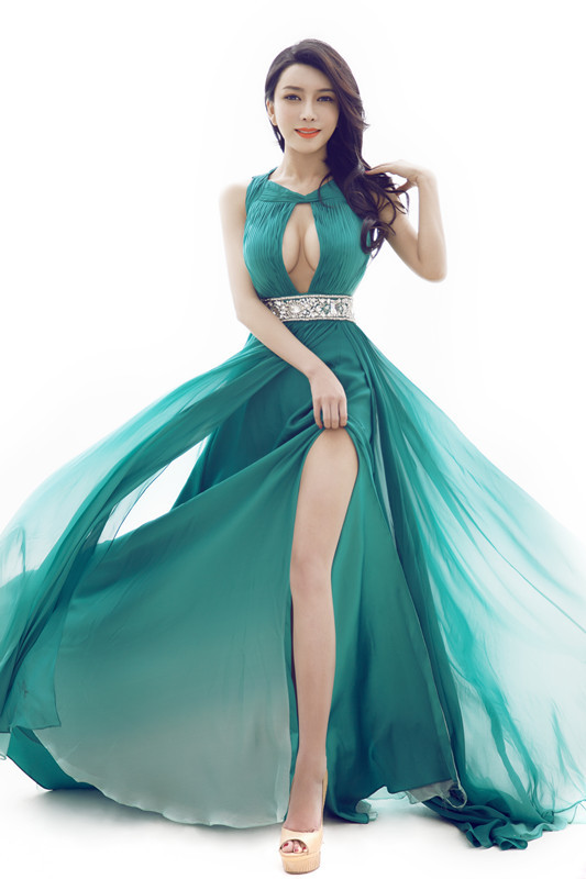 美女露内毛湿图 美女裤裆里的东东(点击浏览下一张趣图)