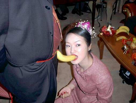 闹新娘最历害揩油视频 新娘之夜开始视频内涵图片(3)(点击浏览下一张趣图)