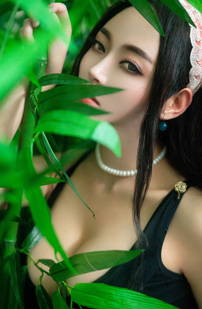 街拍美术馆手机版 街拍美女如云(7)(点击浏览下一张趣图)