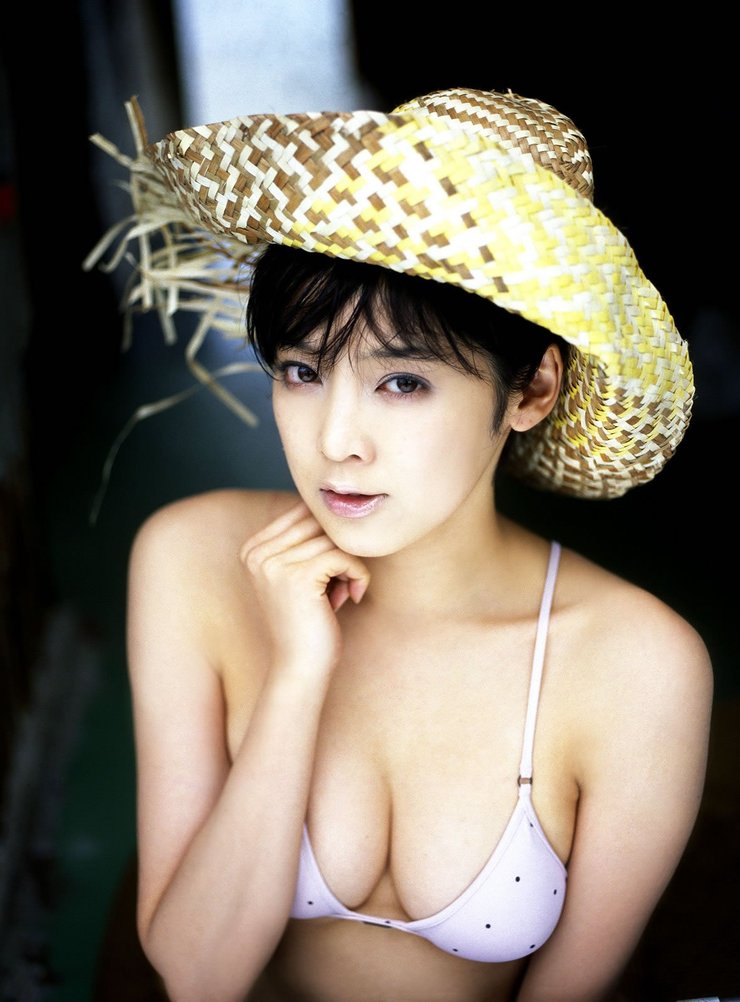 美乳美女比基尼泳衣图片写真好性感(3)(点击浏览下一张趣图)