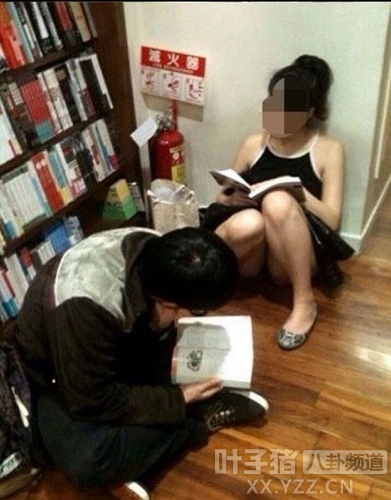 我一直都在图书馆丰富自己的知识(点击浏览下一张趣图)