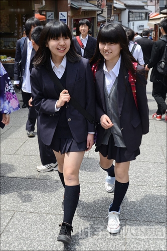 真实的日本学生妹，也就那样啊，现实(点击浏览下一张趣图)