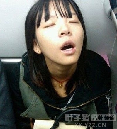 妹子！！闭上眼睛静静的去感受(点击浏览下一张趣图)