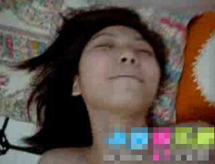 弟弟上网看性爱视频 主角竟是姐姐(5)(点击浏览下一张趣图)
