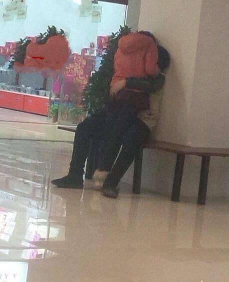 是没钱开房吗？(点击浏览下一张趣图)