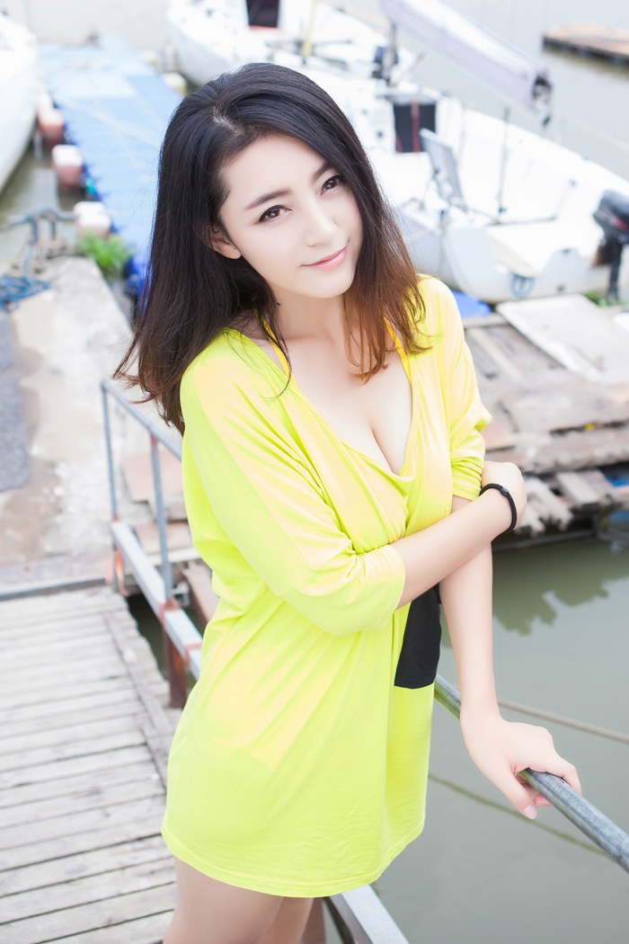 俄罗斯超大但展阴人体艺术 巨乳美女人体艺术图片(5)(点击浏览下一张趣图)