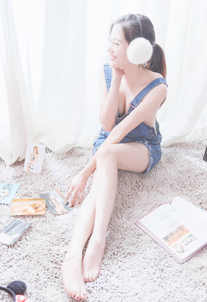 唐伯虎鸳鸯秘谱图 唐伯虎十大侍女图(8)(点击浏览下一张趣图)