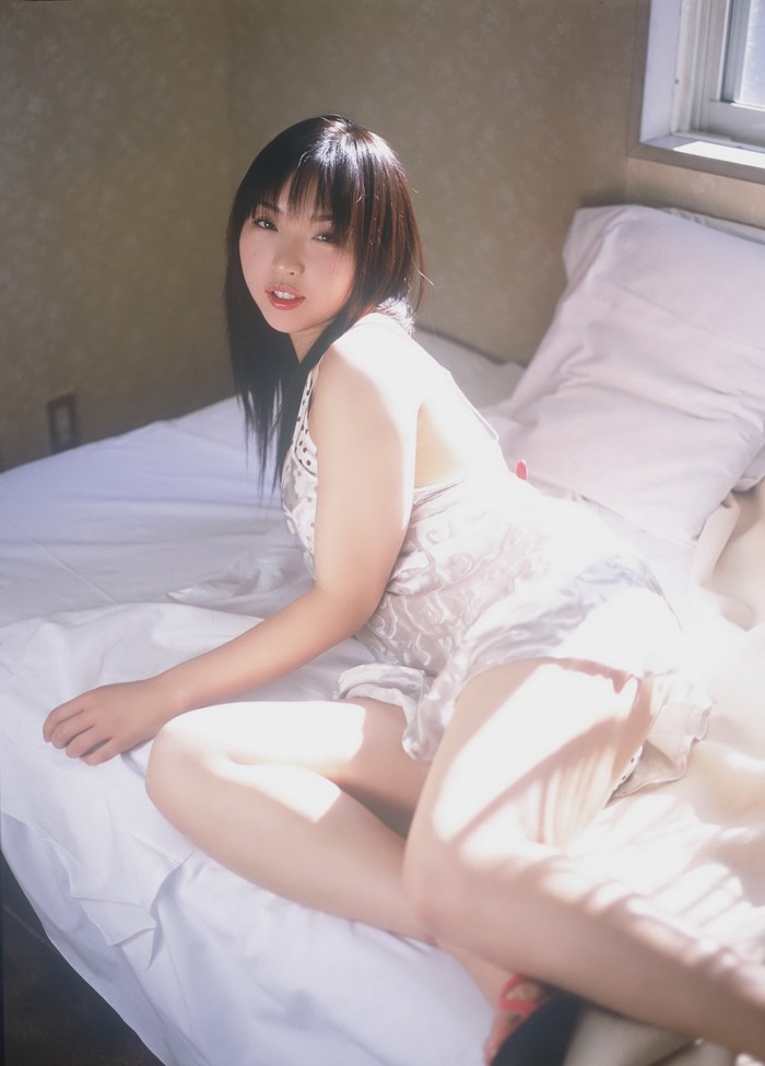 美女互相撕内衣和内裤 美女互相撕衣图片(7)(点击浏览下一张趣图)