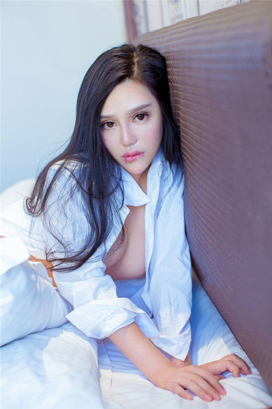 欧美ed2k迅雷下载链接 极太黑炮vs凄惨美女(9)(点击浏览下一张趣图)