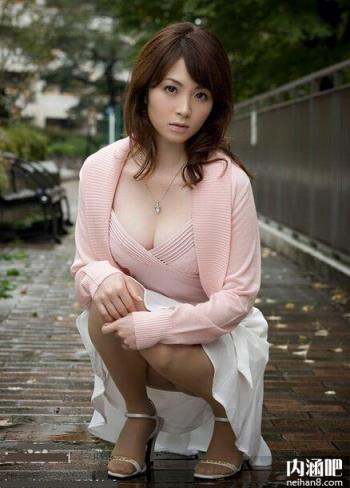 冬月枫(冬月かえで)所有的作品封面及全部番号列表(48)(点击浏览下一张趣图)