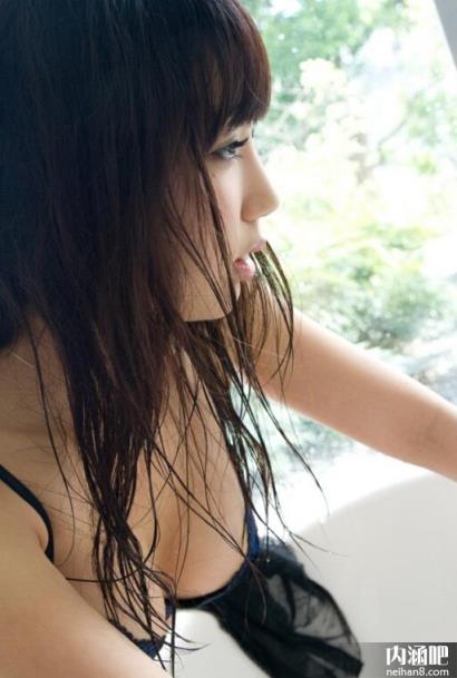 藤嶋唯(ふじしまゆい)所有的作品封面及全部番号列表ed2k种子(19)(点击浏览下一张趣图)