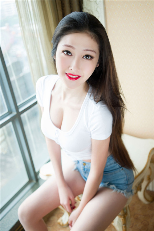 小女孩咬小男孩的小鸡邪恶的故事 丁丁专属吧被一群姑娘按在桌上(4)(点击浏览下一张趣图)