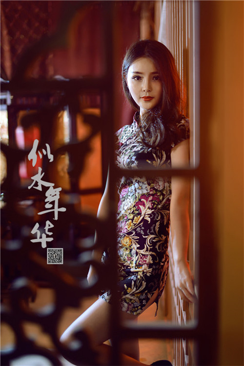 董卿妹穿内裤就上台 董卿生活糜烂不堪图片(3)(点击浏览下一张趣图)