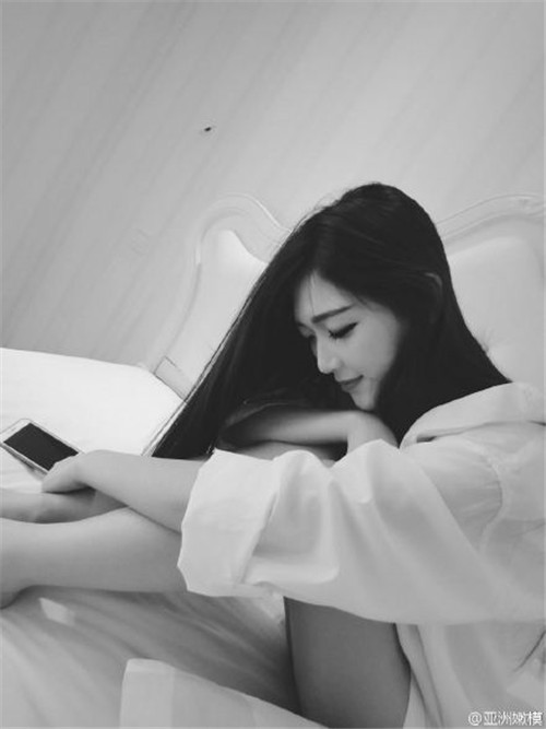 公交车的春光图片欣赏 美女女菜菜市场春光图(3)(点击浏览下一张趣图)