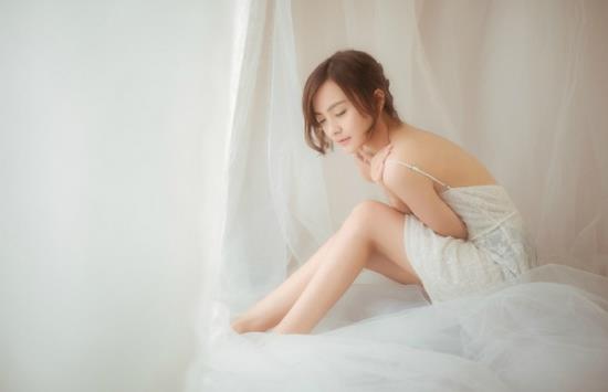 透明薄纱性感美女唯美诱惑人体写真(10)(点击浏览下一张趣图)