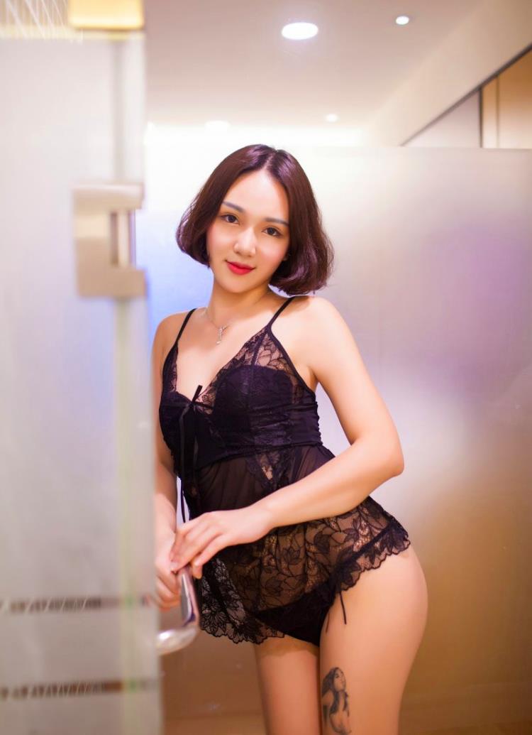 性感美女黑色蕾丝情趣内衣诱惑写真(6)(点击浏览下一张趣图)