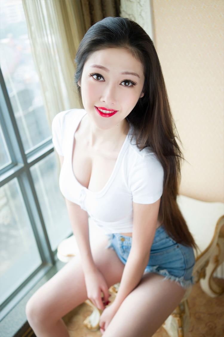 性感美女MiStar夏妍牛仔热裤私房性感图片(点击浏览下一张趣图)