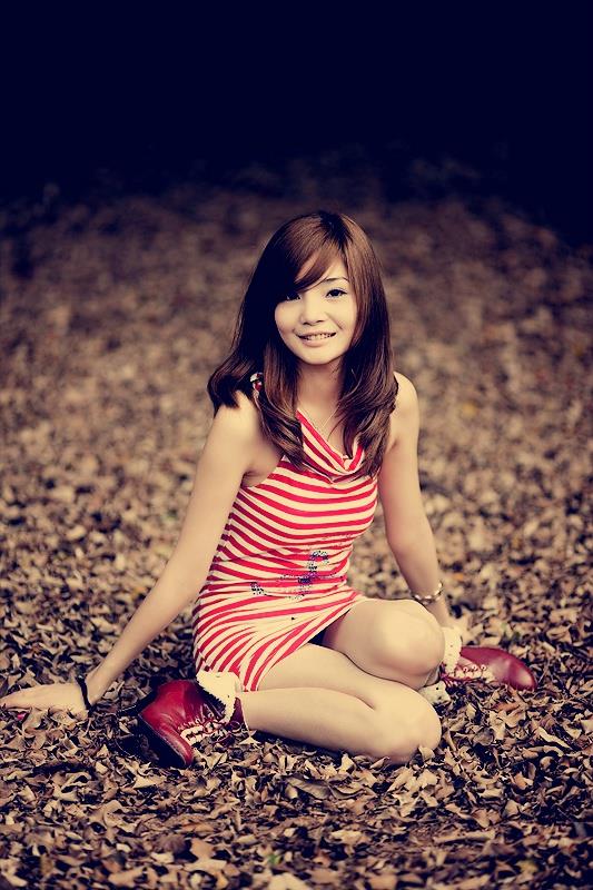 秋高气爽青春活力小美女写真图片(4)(点击浏览下一张趣图)
