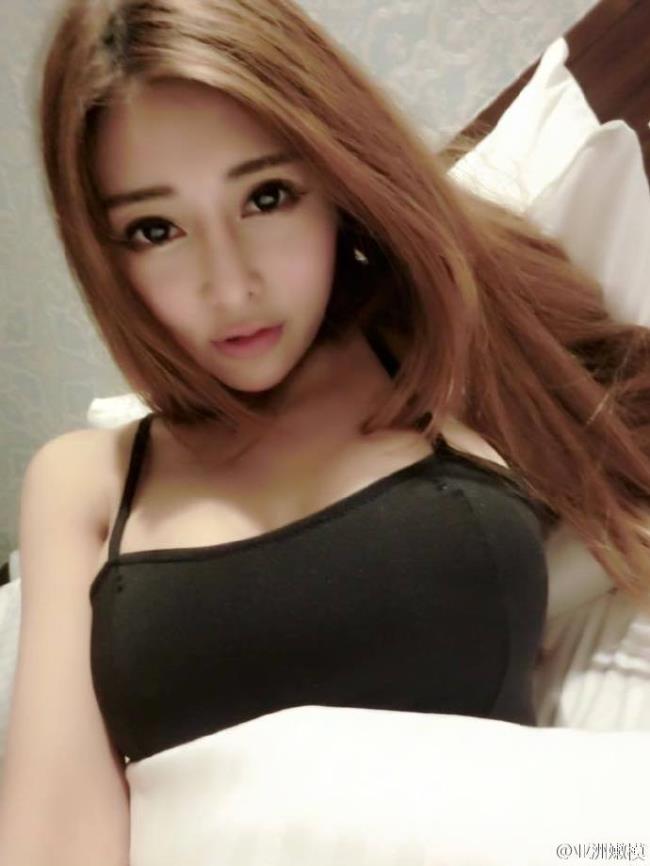 性感大胸美女安希极品自拍生活照(6)(点击浏览下一张趣图)