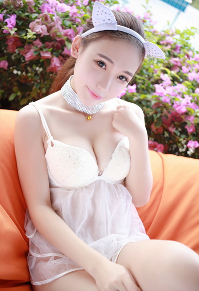 37tp.ce人体艺术摄影女人体写生素描 37tp中国摄影艺术照(4)(点击浏览下一张趣图)
