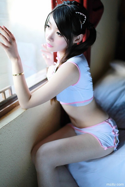 女友把除夜给了老乞丐 乞丐和女友的故事图片欣赏(5)(点击浏览下一张趣图)