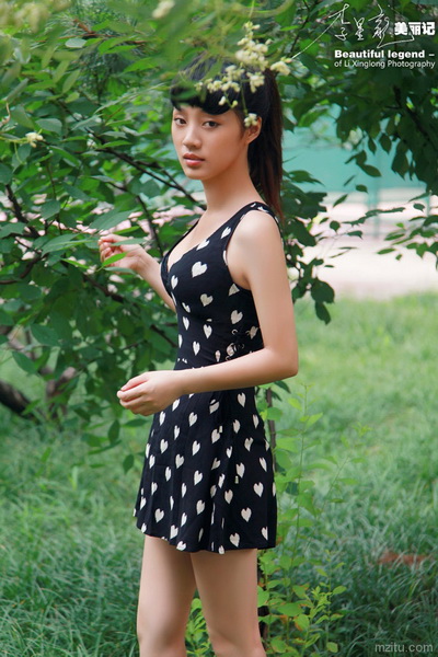 张小艺与流浪汉2不雅图片 女生宿舍506校花被老乞丐张小艺与流浪汉2不雅图片 女生宿舍506校花被老乞丐(6)(点击浏览下一张趣图)