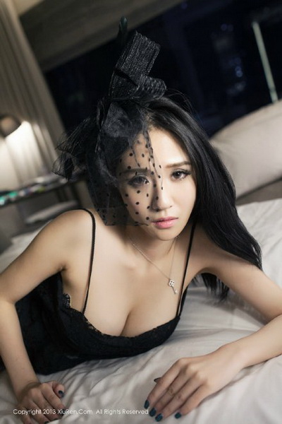 新娘更衣全程被拍图片 伴娘扒视频实拍图片欣赏(6)(点击浏览下一张趣图)