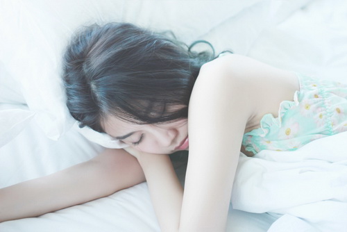 真实的啪啪录音邪恶动态图：隔壁晚上啪啪怎么办 昨晚听到旅馆啪啪对话(4)(点击浏览下一张趣图)