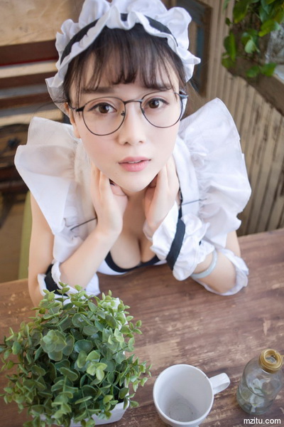 盖伦和卡特琳娜床图 美图擦擦金三角窑子图(3)(点击浏览下一张趣图)