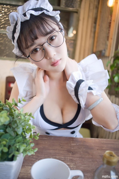 盖伦和卡特琳娜床图 美图擦擦金三角窑子图(5)(点击浏览下一张趣图)